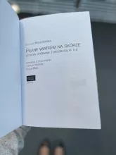 Strona tytułowa książki pt. "Pisane wiatrem na skórze" Izoldy Kiec