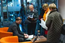 Spotkanie autorskie z Janem Hlebowiczem w Bibliotece UG – podróż w czasy odbudowy Gdańska i szkolnych wspomnień