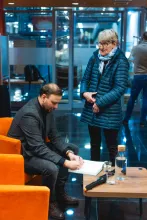 Spotkanie autorskie z Janem Hlebowiczem w Bibliotece UG – podróż w czasy odbudowy Gdańska i szkolnych wspomnień