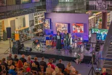 Relacja z wernisażu wystawy „Dialog Pokoleń”