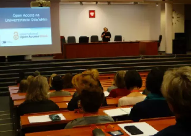 Jak to było podczas tygodnia Otwartego Dostępu w Bibliotece - artykuł w Gazecie Uniwersyteckiej